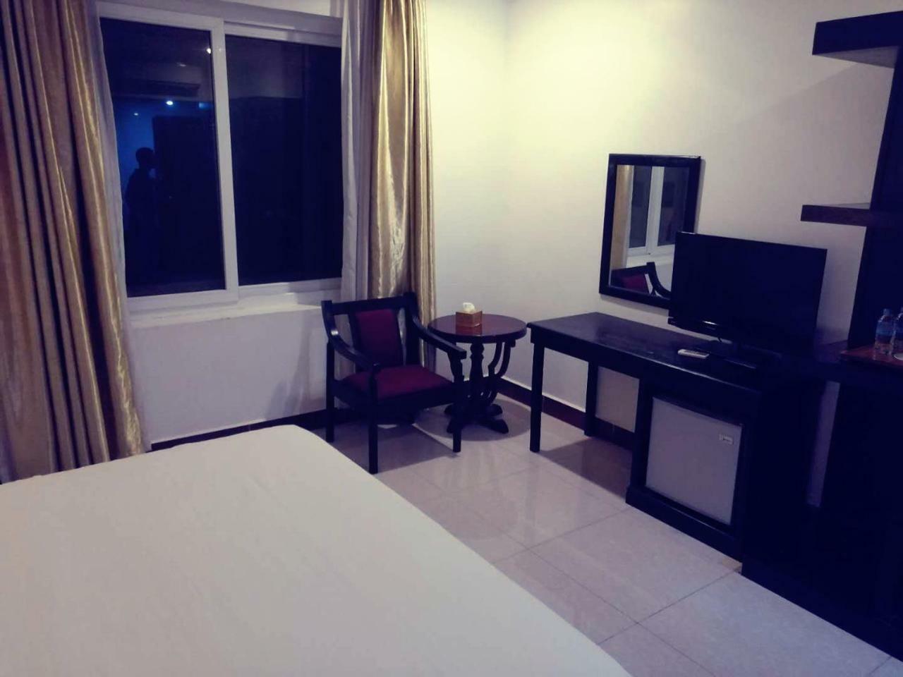 South Asia View Hotel Phnom Penh Exterior photo