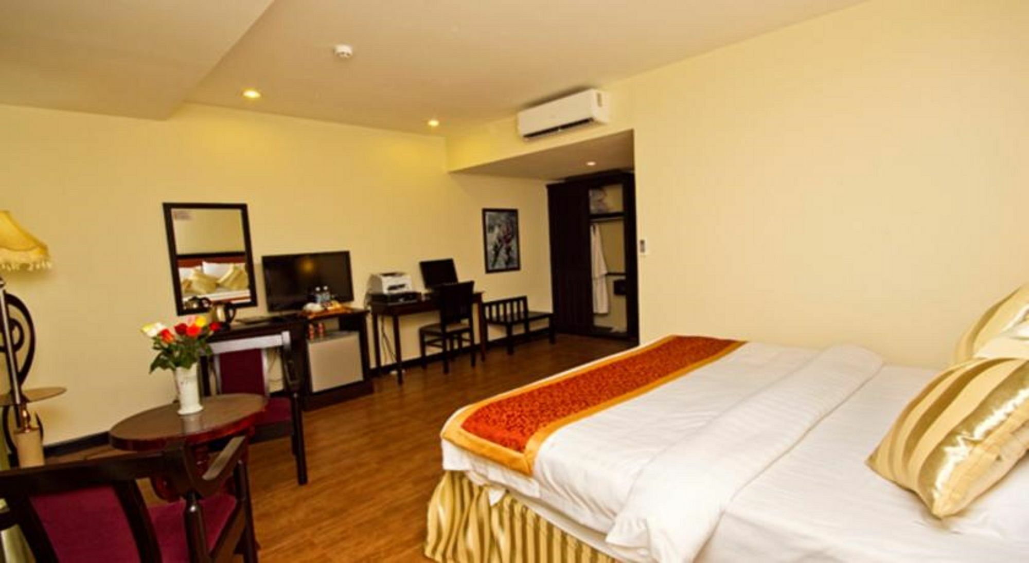 South Asia View Hotel Phnom Penh Exterior photo